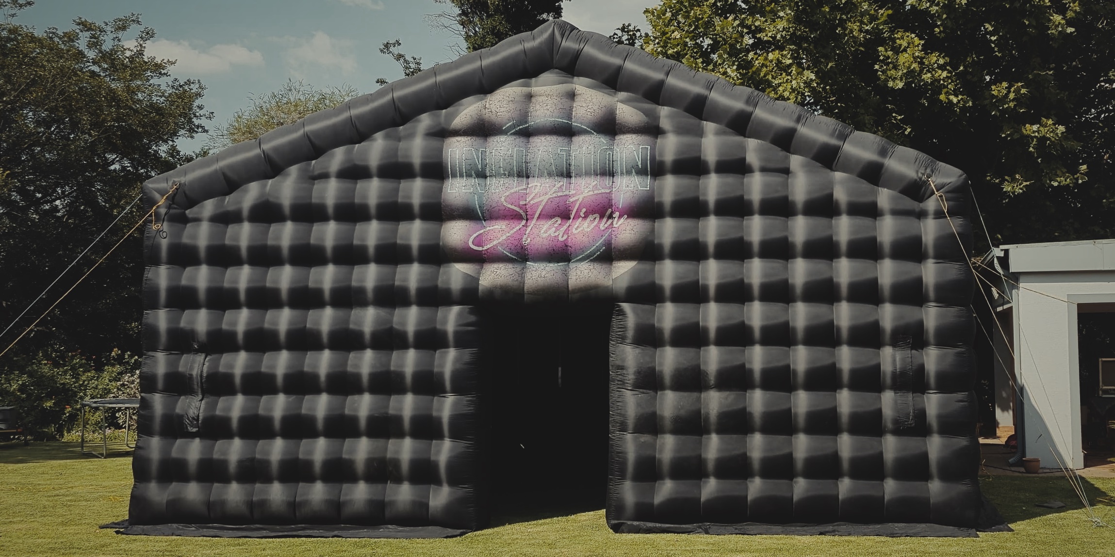 Front view with ropes